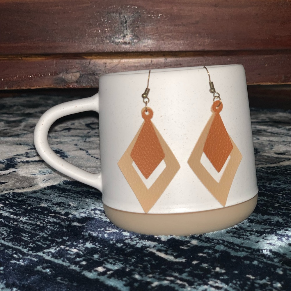 ▫️Natural Classic Faux Leather Diamond Dangle Earrings▫️